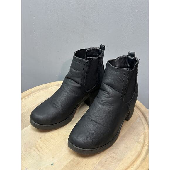 Krush Boots Womens Size 8 Black Faux‎ Leather Chelsea Block Heel Round Toe Ankle - Picture 1 of 10
